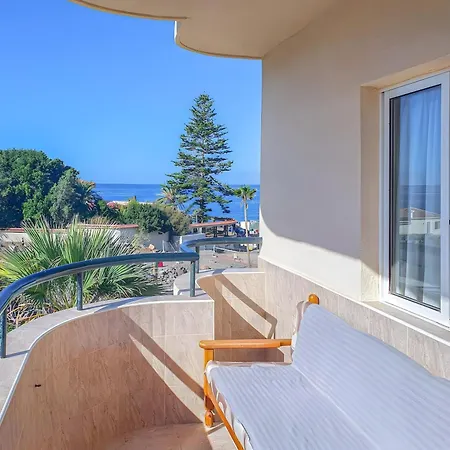 Апартаменты Costamar Oceanview 1 Bed *