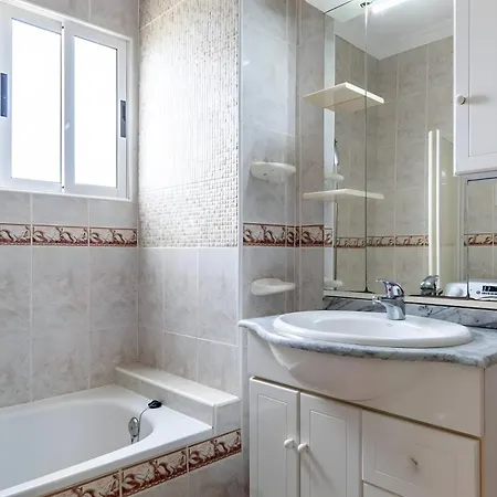 Costamar Oceanview 1 Bed Апартаменты Арона